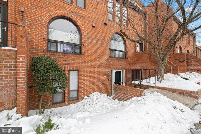 Building Photo - 538 Brummel Ct NW