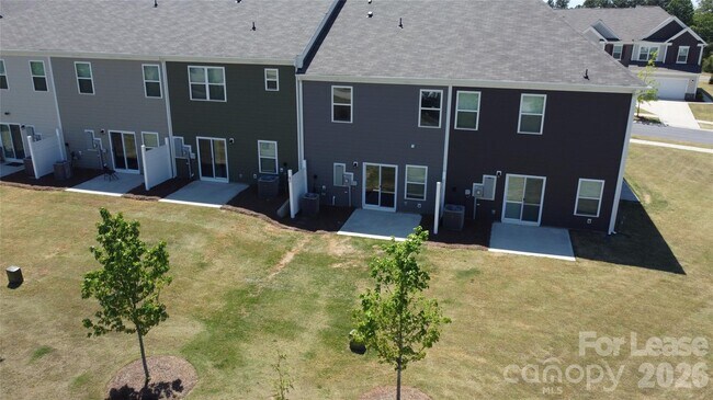 Building Photo - 761 Earhart St NW