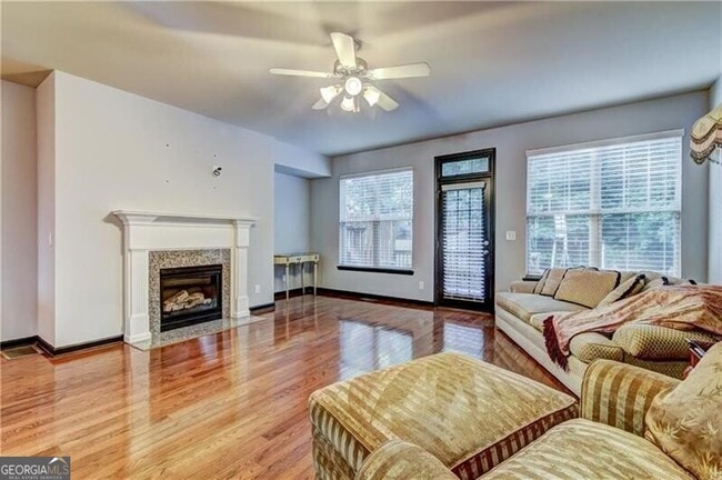 Building Photo - 1754 Oak Brook Ln NW