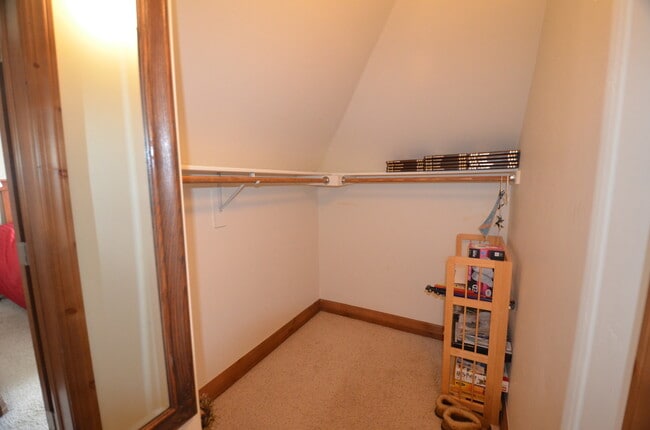 Building Photo - Highlands Green Lodge! Updated One Bedroom close to Main Street! SUMMER ONLY RENTAL!