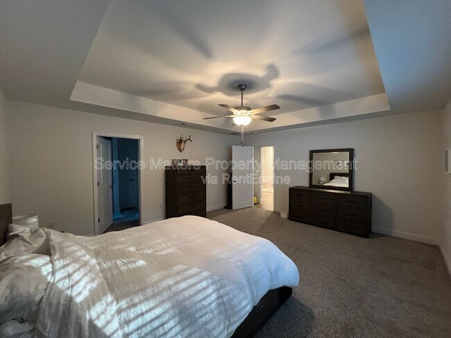 Building Photo - 4527 Plowman Ln