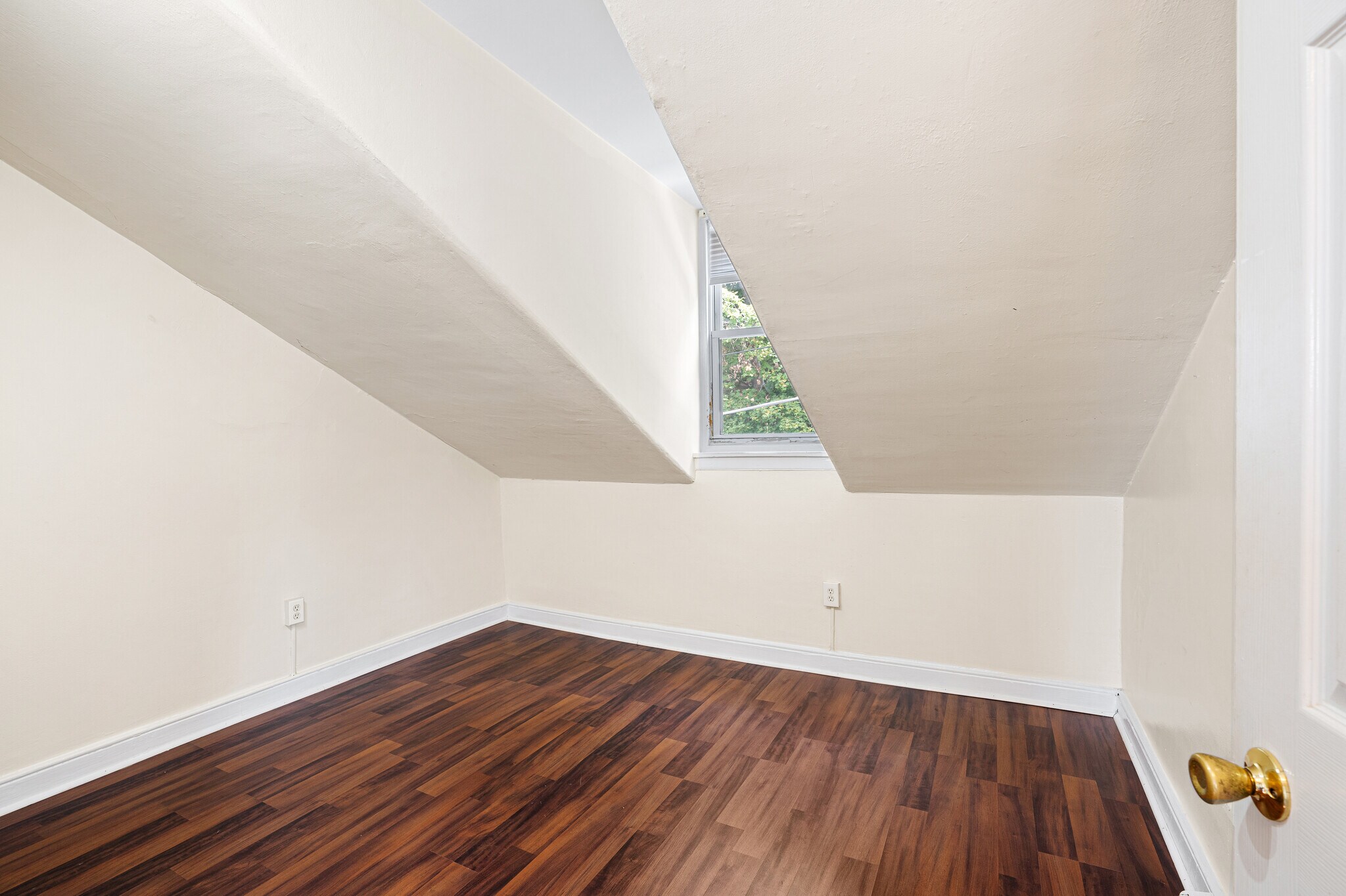 Building Photo - 4550 Silverwood St