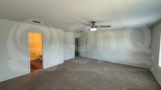 Building Photo - 616 Timberhaven Terrace