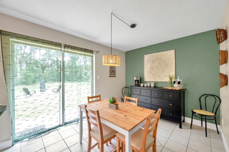 Building Photo - 3371 N Bay Ave