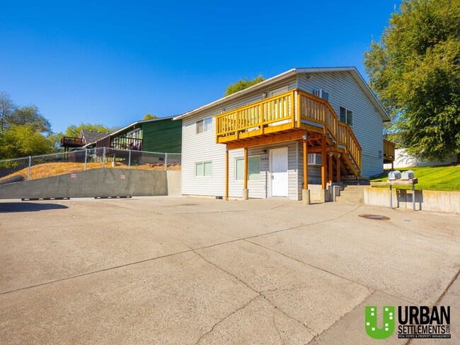 Building Photo - 3531 E Upriver Dr