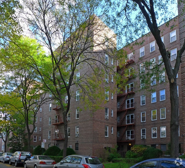 Sunnyhill Gardens 39253965 51st St Woodside NY 11377 Apartment