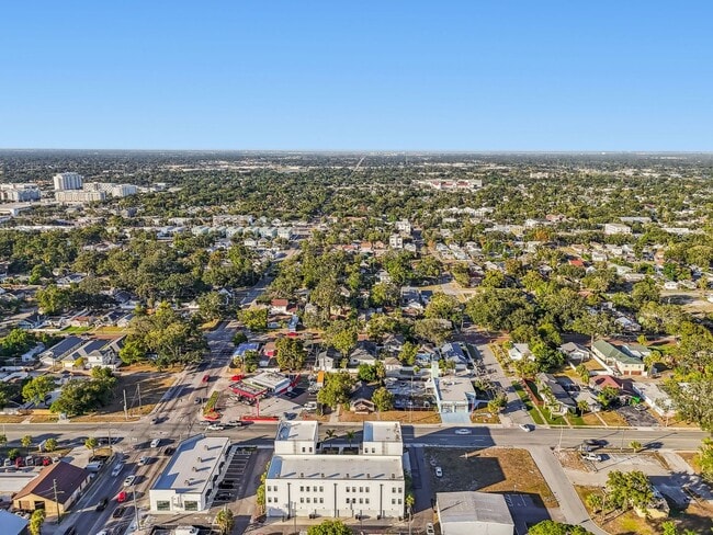 Building Photo - Modern Townhome For Lease in downtown St Pete and Warehouse Arts District