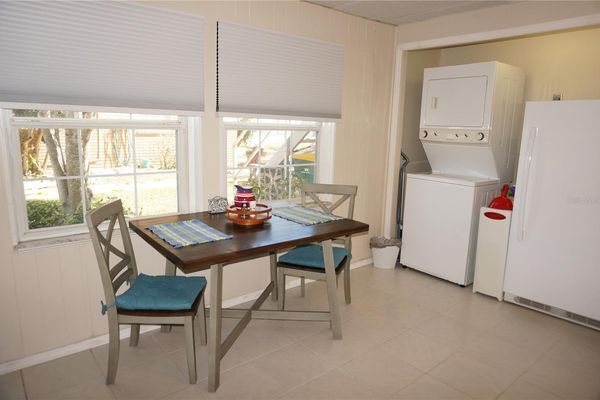 Building Photo - 4158 Tamiami Trl