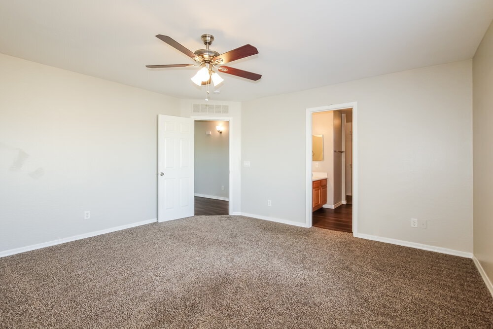 Building Photo - 12916 W Lawrence Ct