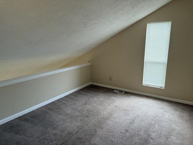 Building Photo - 505 63rd Ave N