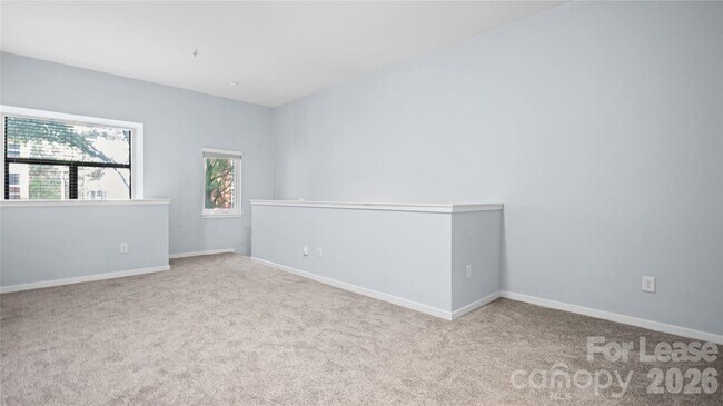 Building Photo - 2125 Southend Dr