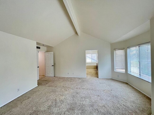 Building Photo - Beautiful 4 Bedroom Single Family Home with Pool and Pool Service Included for Lease in Rancho Cu...