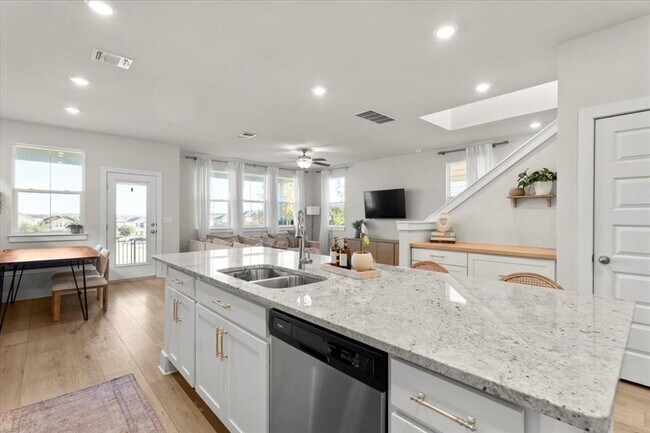 Building Photo - 7210 Travertine Spring Dr