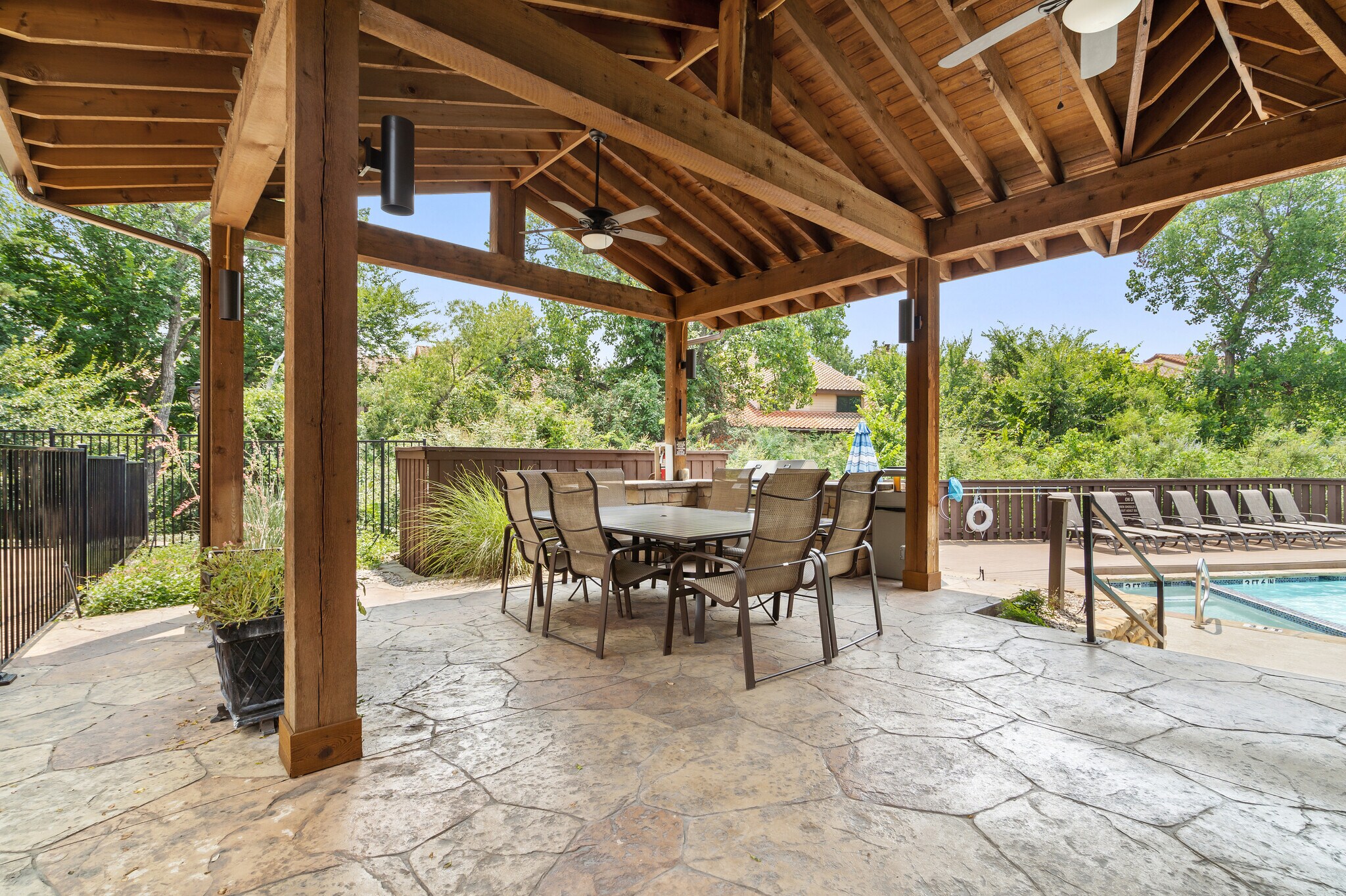 Building Photo - 5616 Preston Oaks Rd