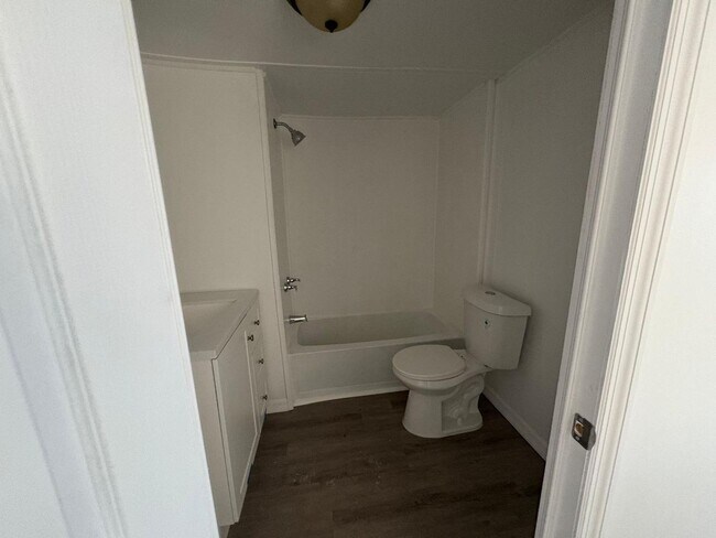 Building Photo - 2Bed/1Bath **RENT TO OWN OPPORTUNITY** in Lakeland, FL