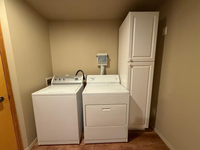 Building Photo - 3404 W 46th Ave