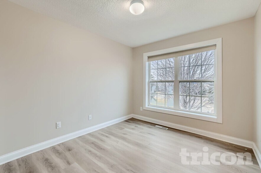 Building Photo - 17475 Glacier Wy