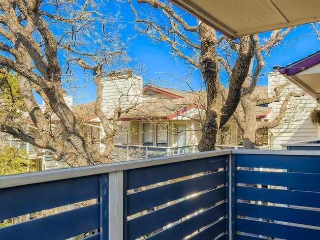 Building Photo - 1404 Norwalk Ln