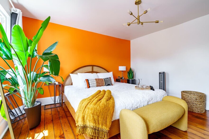 Building Photo - 70 E Prescott St