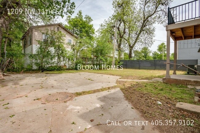 Building Photo - 1209 NW 11th St