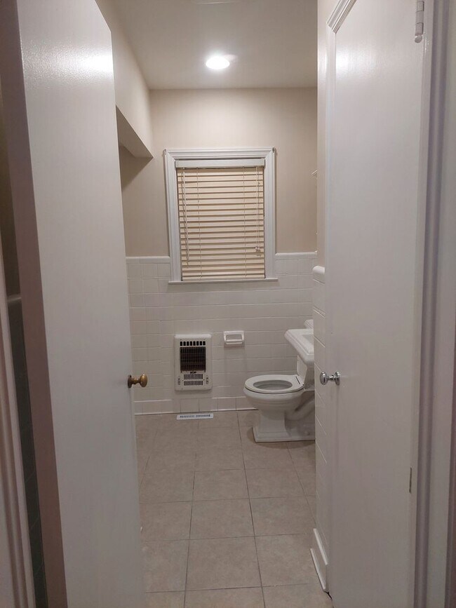 Building Photo - Heart of Midtown