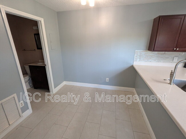 Building Photo - 4153 Prime Ave
