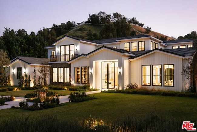 Building Photo - 24640 Wingfield Rd