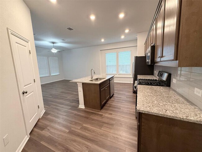 Building Photo - 4516 Sea Salt Dr