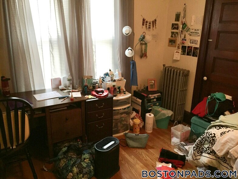 Building Photo - 174 St Alphonsus St