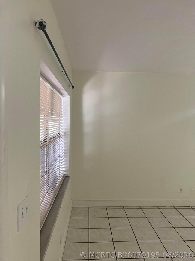 Building Photo - 2600 S Ocean Dr