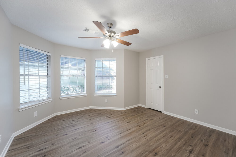 Building Photo - 5822 Cinnamon Creek Cir