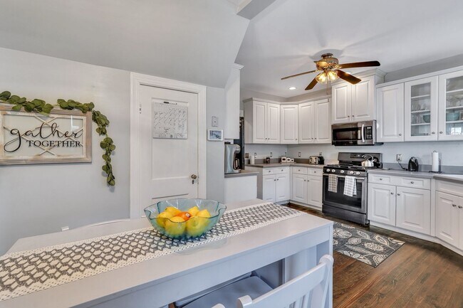 Building Photo - Beautiful Home in Desirable Ardsley Park