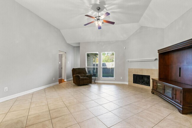 Building Photo - 22326 E Daniel Oak Cir