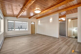 Building Photo - 408 E Manor Ave