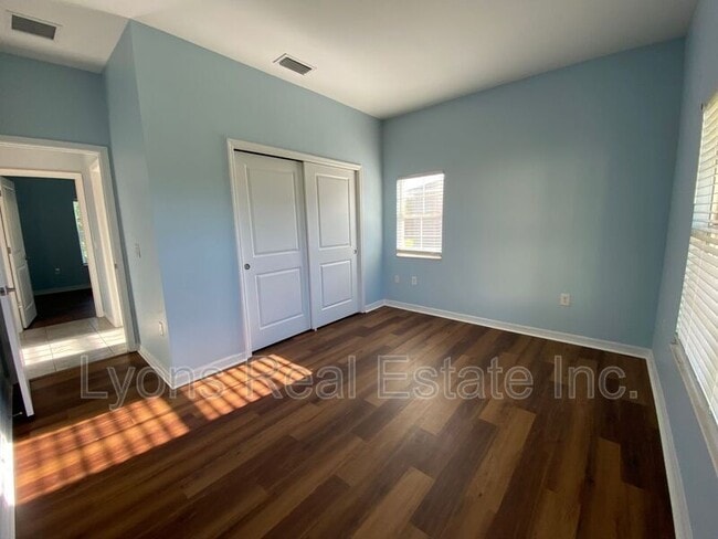 Building Photo - 18235 Eau Gallie Cir