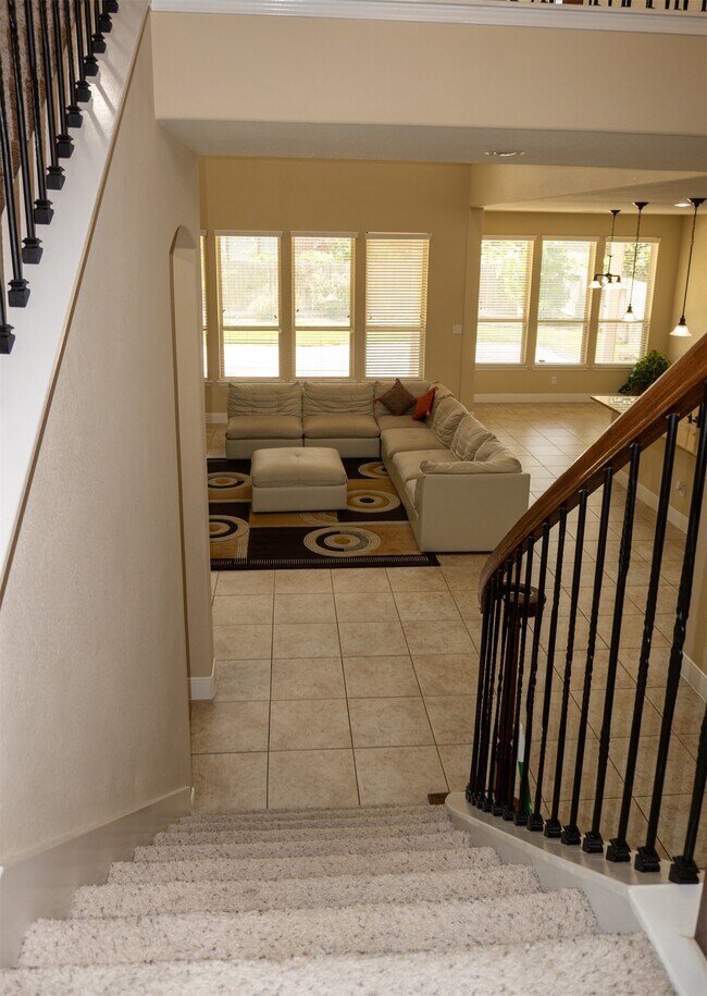 Building Photo - 25614 Somerset Meadows Ct
