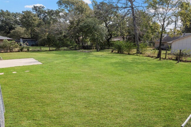 Building Photo - 209 Moss Hill Ln