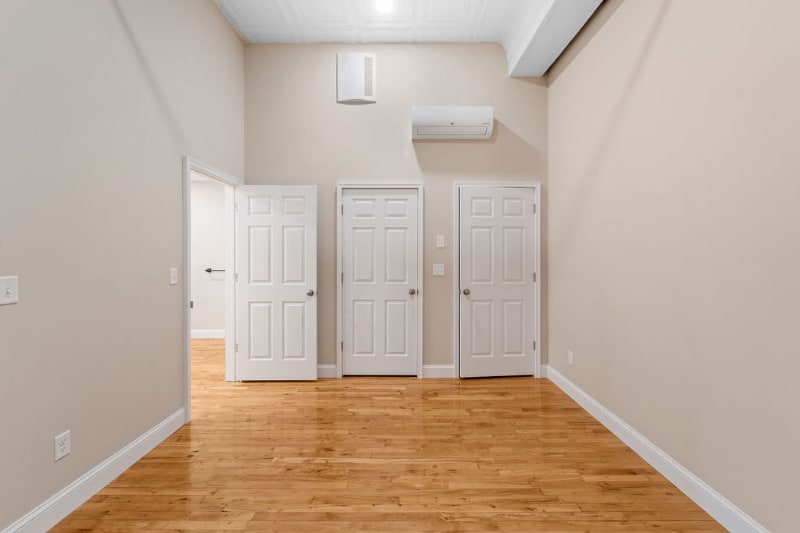 Building Photo - 33 Court St