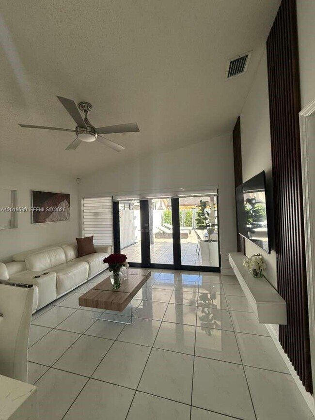 Building Photo - 13818 SW 157th Terrace