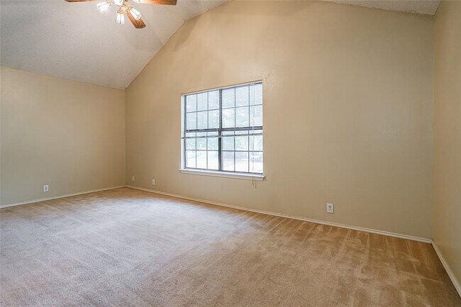 Building Photo - 2211 Rick Whinery Dr