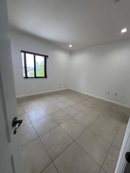 Building Photo - 16303 SW 44th Ter