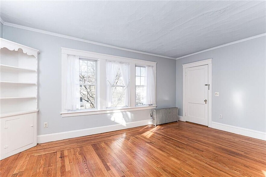 Building Photo - 30 Taft Ave