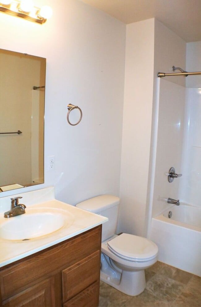 Building Photo - $1,325 | 2 Bedroom, 2 Bathroom Condo | Pet Friendly* | Available for August 1st, 2026 Move In!