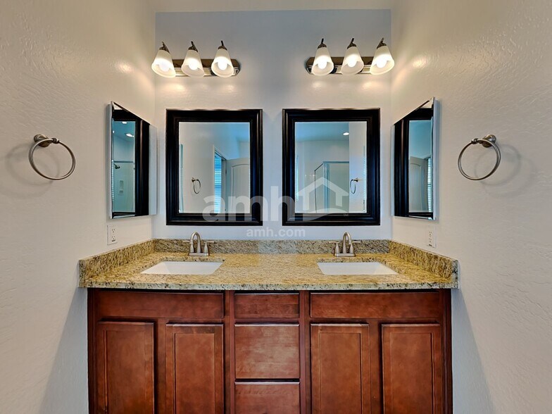 Building Photo - 1838 N 212th Ln