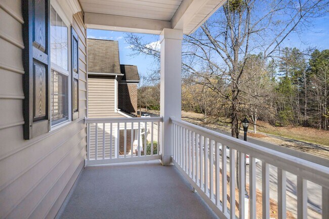 Building Photo - 10724 Alvarado Way