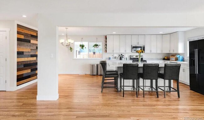 Building Photo - 10490 W Dakota Ave