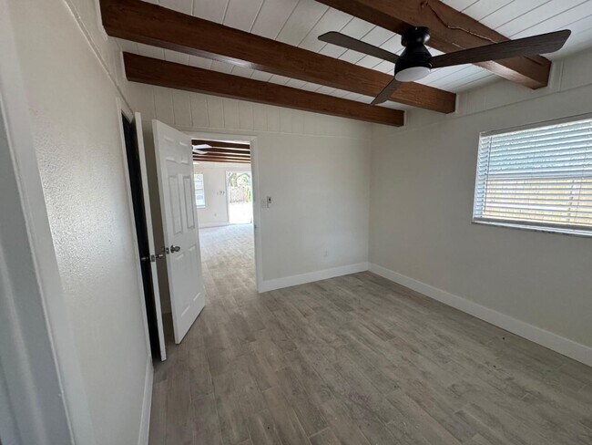 Building Photo - 1216 E 138th Ave