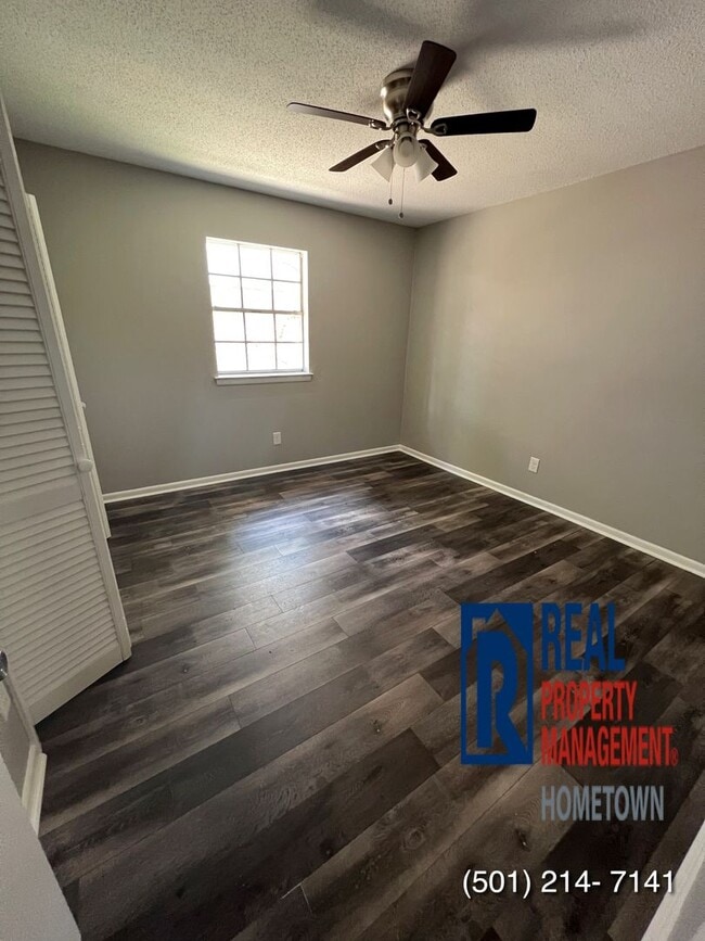 Building Photo - 5709 Chaucer Ln