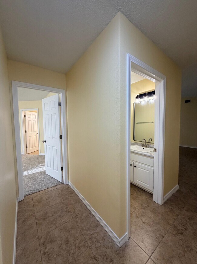 Building Photo - 6952 Cotton Boll Ln