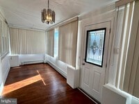 Building Photo - 16 Eldridge Ave